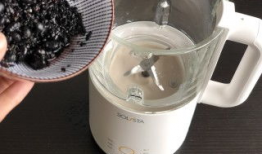 怎么做黑芝麻豆浆,营养早餐新选择